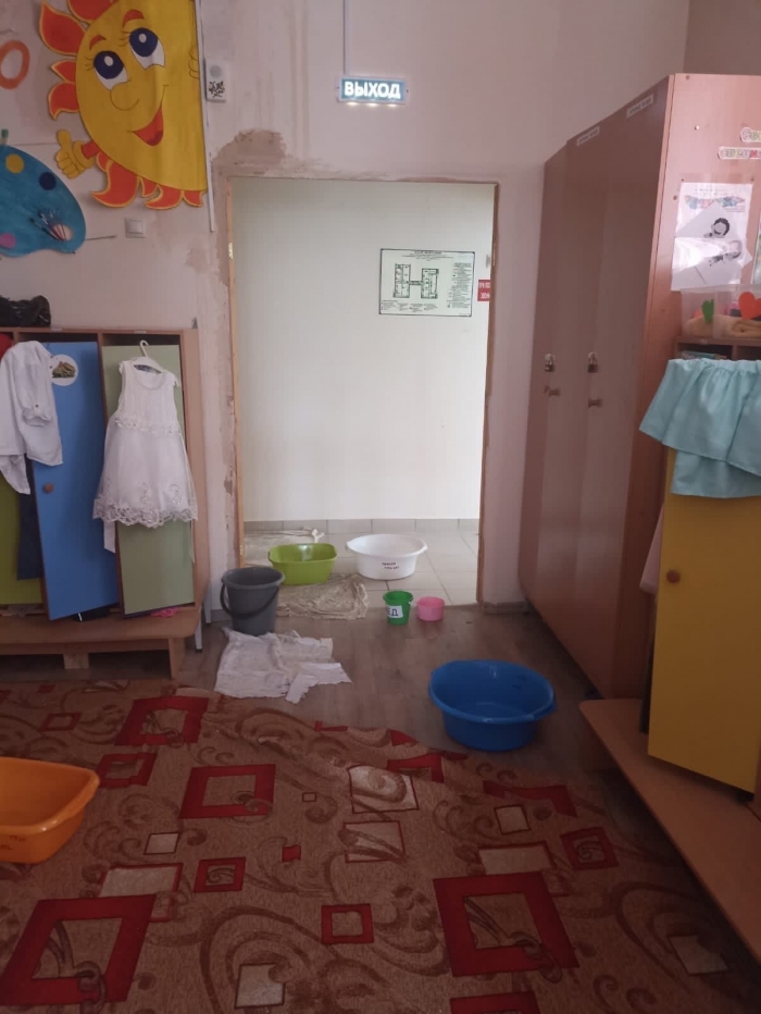 Прокуратура начала проверку из-за протекающей кровли в одном из детских садов города