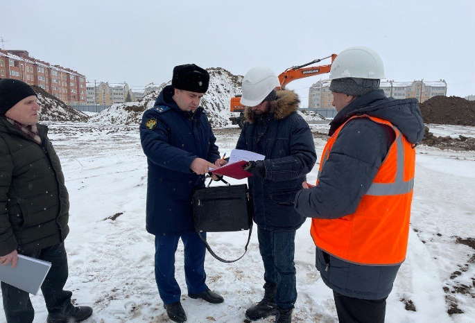 Прокуратура пристально следит за строительством школы в Ясной Поляне
