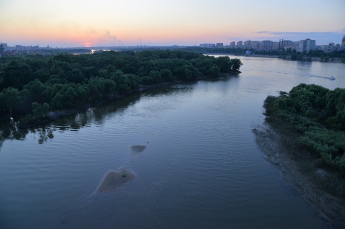 В Омске ищут подрядчика, который капитально отремонтирует теплоход «Чайк