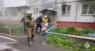 В Омске пожарные спасли 15 человек из задымленного дома