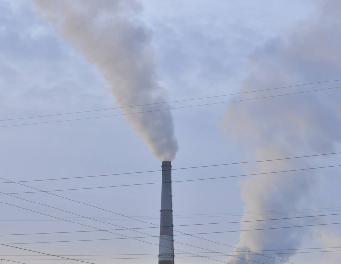 В Омске предложили обязать заводы сокращать выбросы в периоды смога