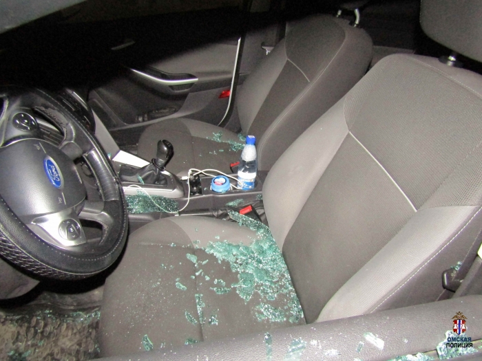 Погоня, кладбище, два омича