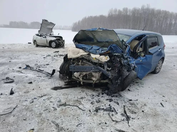Смертельное столкновение на трассе Омск — Тара: двое погибших в ДТП