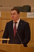 Глава региона Виталий Хоценко поручил усилить меры безопасности детей в летний период