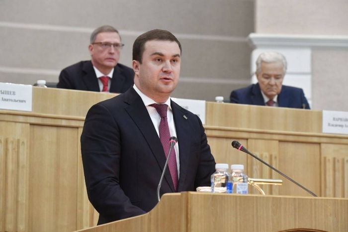 Первая кадровая перестановка Виталия Хоценко