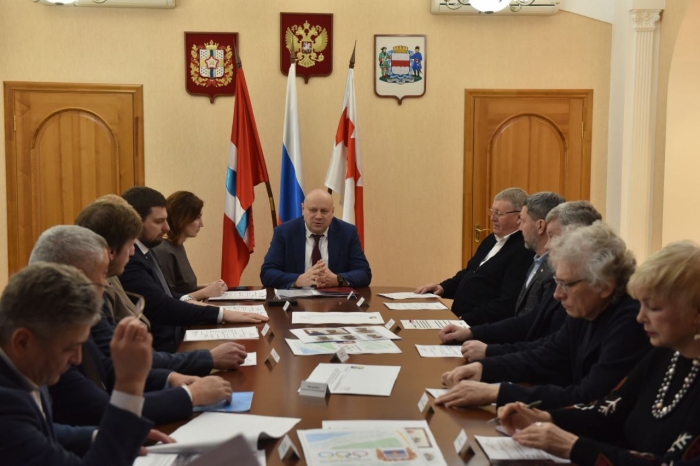 Сергей Шелест отправил на доработку арт-объект с радужными голубями на набережной