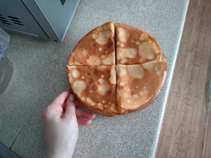 Омичка подавилась блинами и умерла