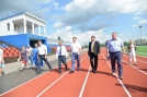 Глава региона Виталий Хоценко побывал на стадионе «Юбилейный» в Оконешниковском районе